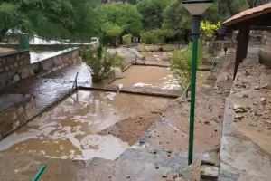 Las intensas lluvias provocaron destrozos en las Termas de Fiambal