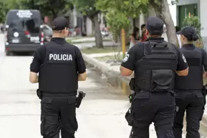 Aberrante: Nios jugaban en una casa y encontraron un cuerpo calcinado en una bolsa de arena