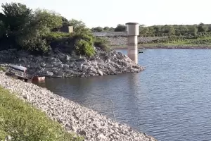 Pese a las tormentas, el dique que abastece de agua a Recreo, no recuper su nivel