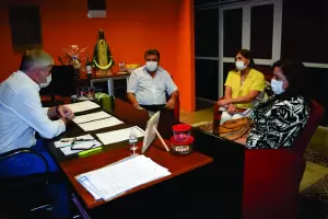 El ministro Brunello se reuni con el intendente de Huillapima