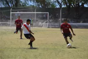 En busca de un lugar para acompaar al Club Talleres en el Torneo Provincial