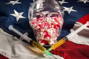 Grave crisis de opioides en EE. UU.: Mueren 136 personas de sobredosis por da