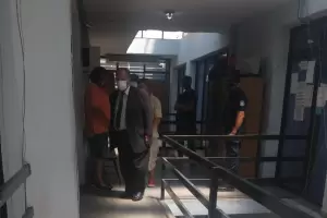 Declararon los detenidos imputados por el abuso sexual a un adulto mayor y negaron el hecho