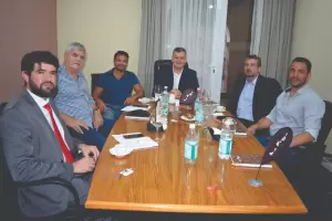 El ministro Brunello particip de una reunin del Ente Norte Turismo