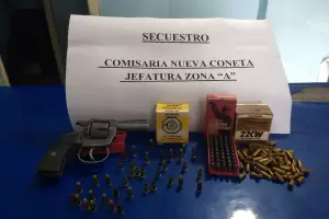 Nueva Coneta: Espant unas gallinas con un arma de fuego y fue descubierto por su vecino