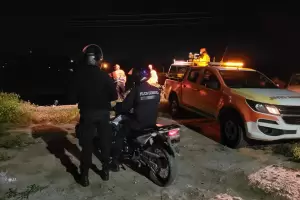 Intensa bsqueda de una persona que habra sido arrastrada por la corriente del Ro del Valle