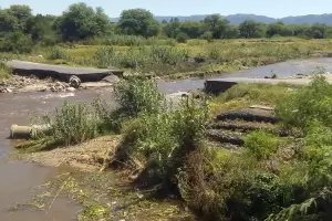 La crecida del ro arras el badn del Camino de la Virgen
