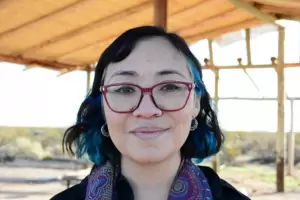 Neuqu�n: A d�as de recibirse, logr� quitar de su DNI el apellido del hombre que la abus� de ni�a