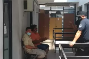 Abuso a adulto mayor: Cambio de car�tula y libertad para los imputados