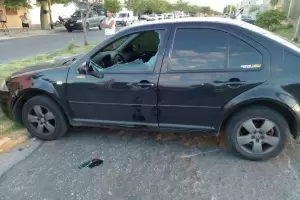 Una mujer sufri� convulsiones mientras manejaba por el casco c�ntrico