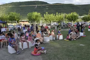 Con buena concurrencia de pblico se realiz el Mercado de Libros Itinerante en El Rodeo