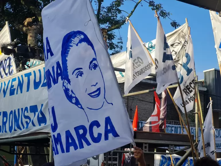 Acto poltico en conmemoracin del 76