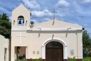 Asumen nuevos p�rrocos en El Alto e Ica�o