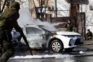 El Gobierno prepara un plan de evacuacin de argentinos que permanecen en Ucrania