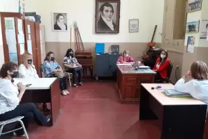 Autoridades educativas informaron a padres sobre el traslado de las Escuelas EDJA