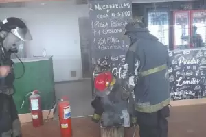 Una freidora desat un incendio en un bar de la terminal