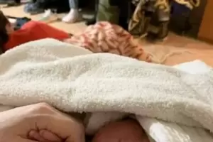 En medio de la invasin rusa, seis bebs nacieron en refugios