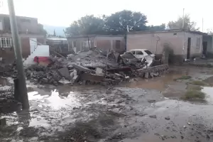 Desbord� el r�o Santa Mar�a y familias de la zona tuvieron que ser evacuadas