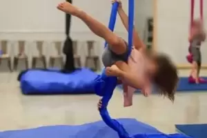 Tierra del Fuego: Una nia muri ahorcada mientras practicaba acrobacia con telas en su cuarto