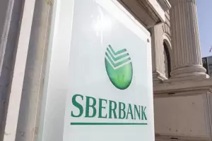 El principal banco ruso Sberbank anuncia su salida del mercado europeo