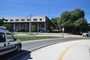 Cambiaron el sentido de circulacin en el parador de Tres Puentes