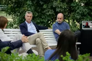 Macri se reuni con los diputados que se levantaron de sus bancas en la Asamblea Legislativa