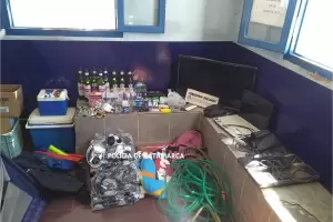 Aprehenden a dos personas y demoran a un menor por un robo