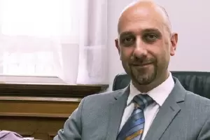 Renunci un asesor de Guzmn con duras crticas a las medidas de corto plazo del Gobierno