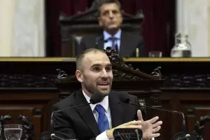 Martn Guzmn asiste al Congreso para exponer sobre el acuerdo con el FMI