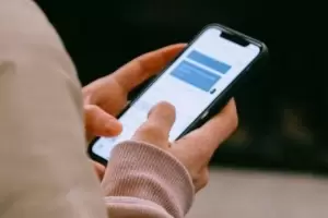 Ciberseguridad: Mir cules son las 4 seales que indican si te hackearon el celular y qu hacer para solucionarlo