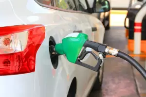 El impacto de la invasin rusa en EE. UU.: El precio de la nafta marc rcord