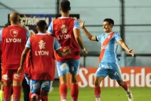 Arsenal y Lans no se sacaron ventaja en el Humberto Grondona