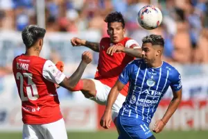 Godoy Cruz e Independiente se mataron a goles en el Malvinas Argentinas