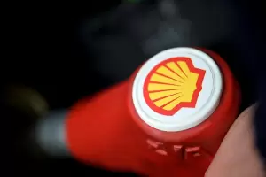 Shell anunci que dejar de comprar petrleo y gas natural ruso