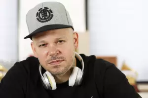 Residente se disculp con un medio feminista por la letra de su Bzrp Music Session