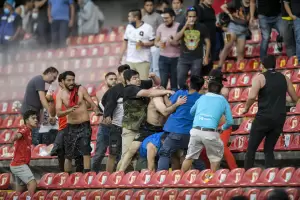 Tragedia en el futbol mexicano: Detuvieron a cuatro hinchas ms