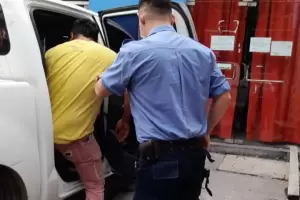 Fue denunciado por amenazar al Gobernador desde las redes sociales