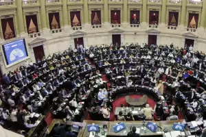 Sin Mximo Kirchner, Diputados debate el acuerdo con el FMI
