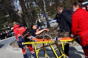 Al menos 35 muertos y 134 heridos tras un ataque ruso a una base ucraniana