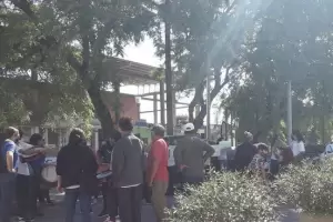 ESAE N 4 "Juan Oscar Ponferrada": se movilizaron en reclamo por un edificio propio