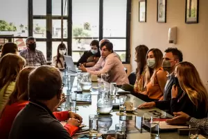 Diputados recibieron a Mura por los proyectos de explotacin del litio