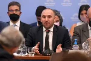 Martn Guzmn defiende el acuerdo con el FMI en el Senado, junto a Juan Manzur