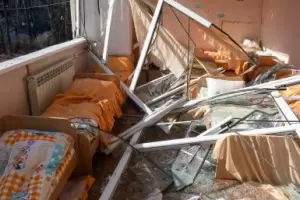 Otro bombardeo letal de Putin contra civiles en Ucrania: atac un colegio, una guardera y seis viviendas en Kiev