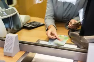 Cunto cobran los empleados bancarios en mayo de 2025?