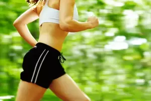 Presentarn un proyecto para que las mujeres puedan hacer deporte en Toples