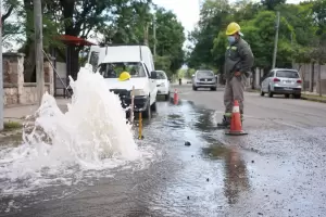 Mal olor en el agua: purgaron las caeras de Valle Viejo y F.M:E por la presencia algas