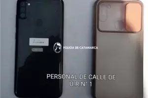 Detienen a una mujer mientras intentaba vender un celular robado