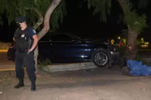 Estaban sentados en un cord�n y murieron atropellados