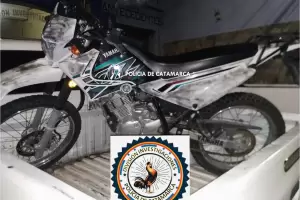 Capital: le robaron la moto y la polica la encontr abandonada