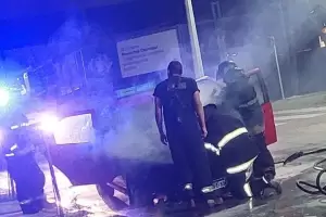 Se prendi fuego un rems cuando trasladaba a un pasajero en Capital